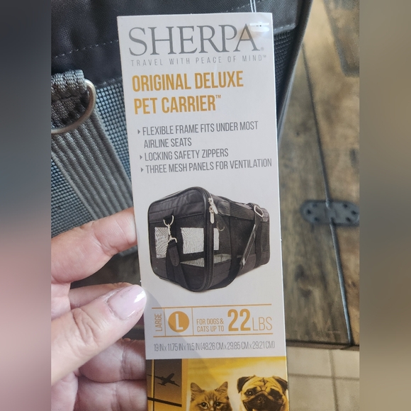 Sherpa Deluxe Soft-Sided Small Pet Transport Carrier with Mesh Ventilation. NWT - Picture 10 of 10